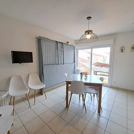 2 Pieces Avec Terrasse, Climatisation Et Acces Direct - Fr-1-326-822 *